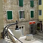 Vicencin Place Downtown *