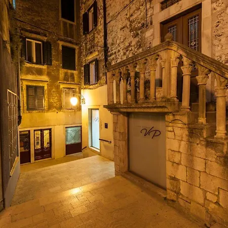 Vicencin Place Downtown