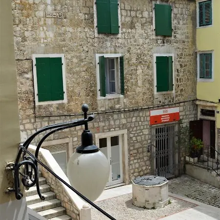 Vicencin Place Downtown *