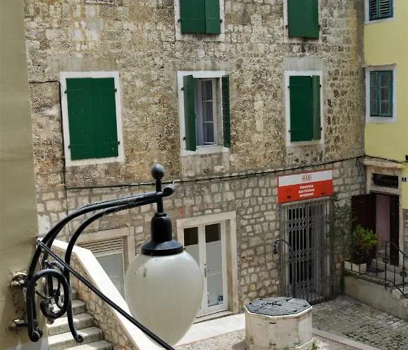 Vicencin Place Downtown *